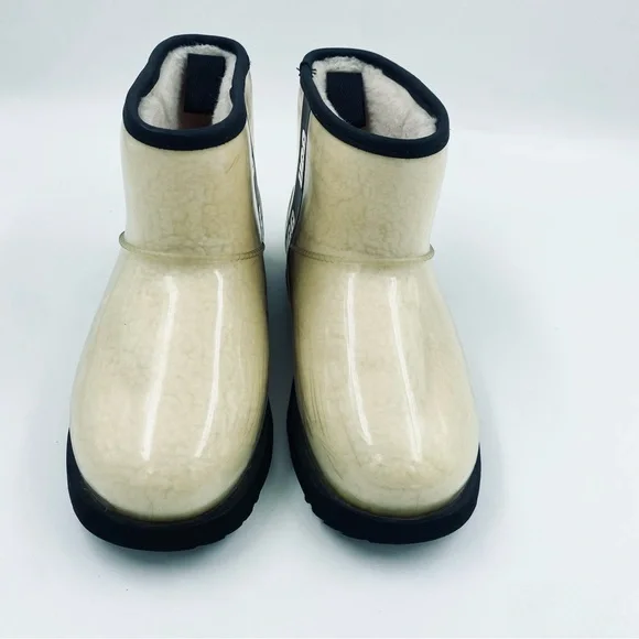 UGG Classic Clear Mini Boot Ankle Bootie Wool Lined 6.5 EUC - Picture 2 of 6
